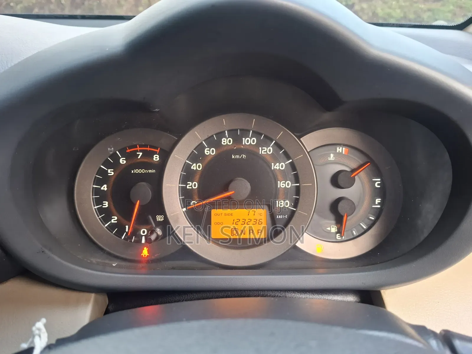 Toyota Vanguard 2012 Gold