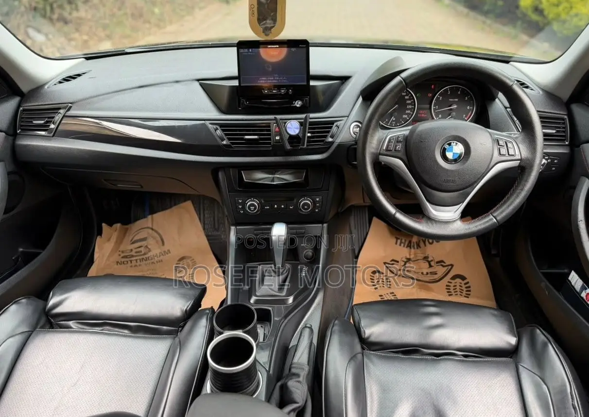 BMW X1 sDrive28i 4dr SUV (2.0L 4cyl Turbo 8A) 2015 Black