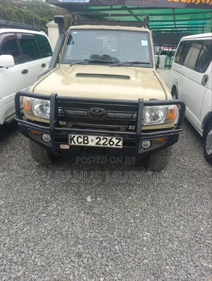 Toyota Land Cruiser 2010 Beige