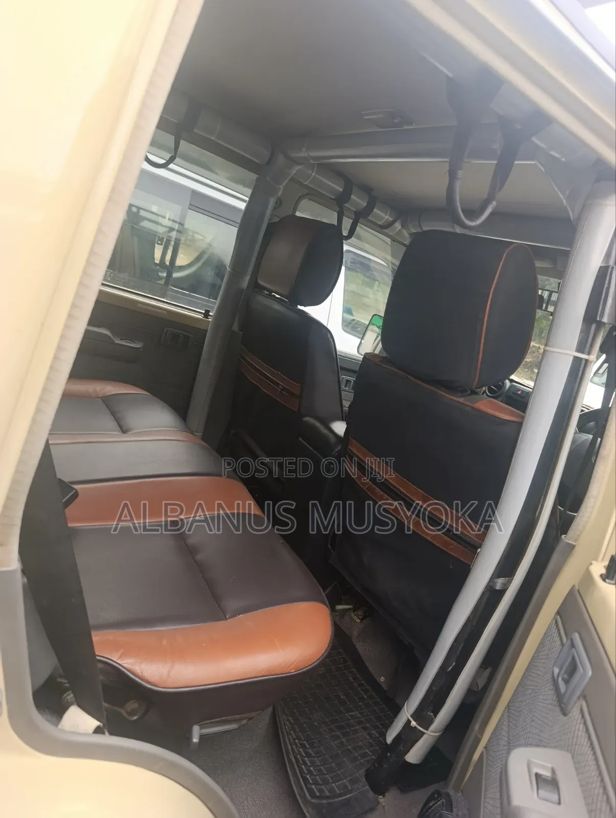 Toyota Land Cruiser 2010 Beige