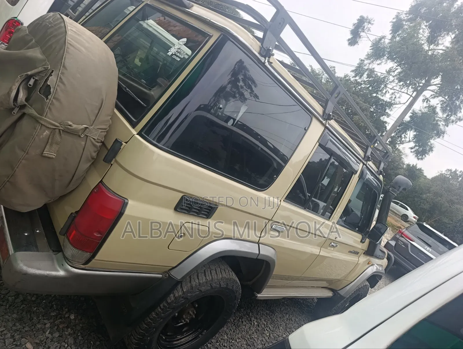 Toyota Land Cruiser 2010 Beige