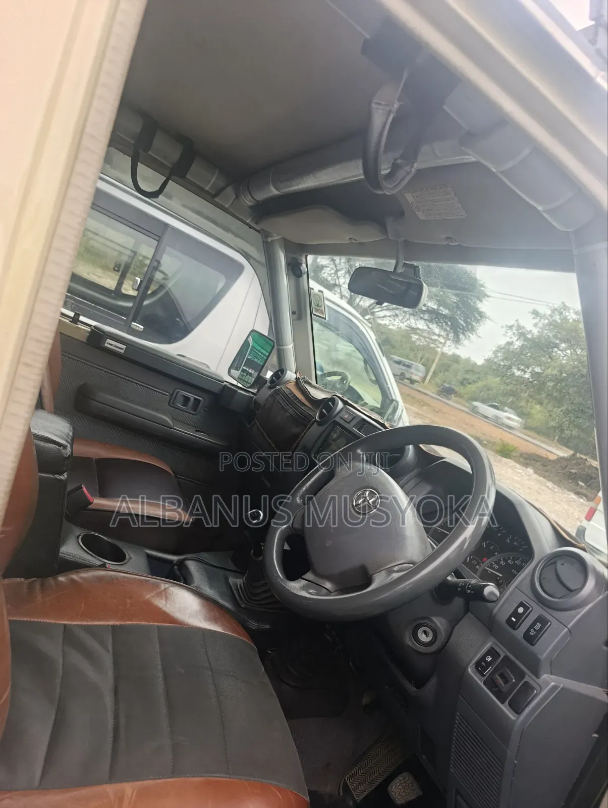 Toyota Land Cruiser 2010 Beige
