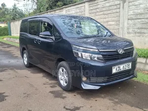 Toyota Voxy X 2WD 8-Seater 2016 Black