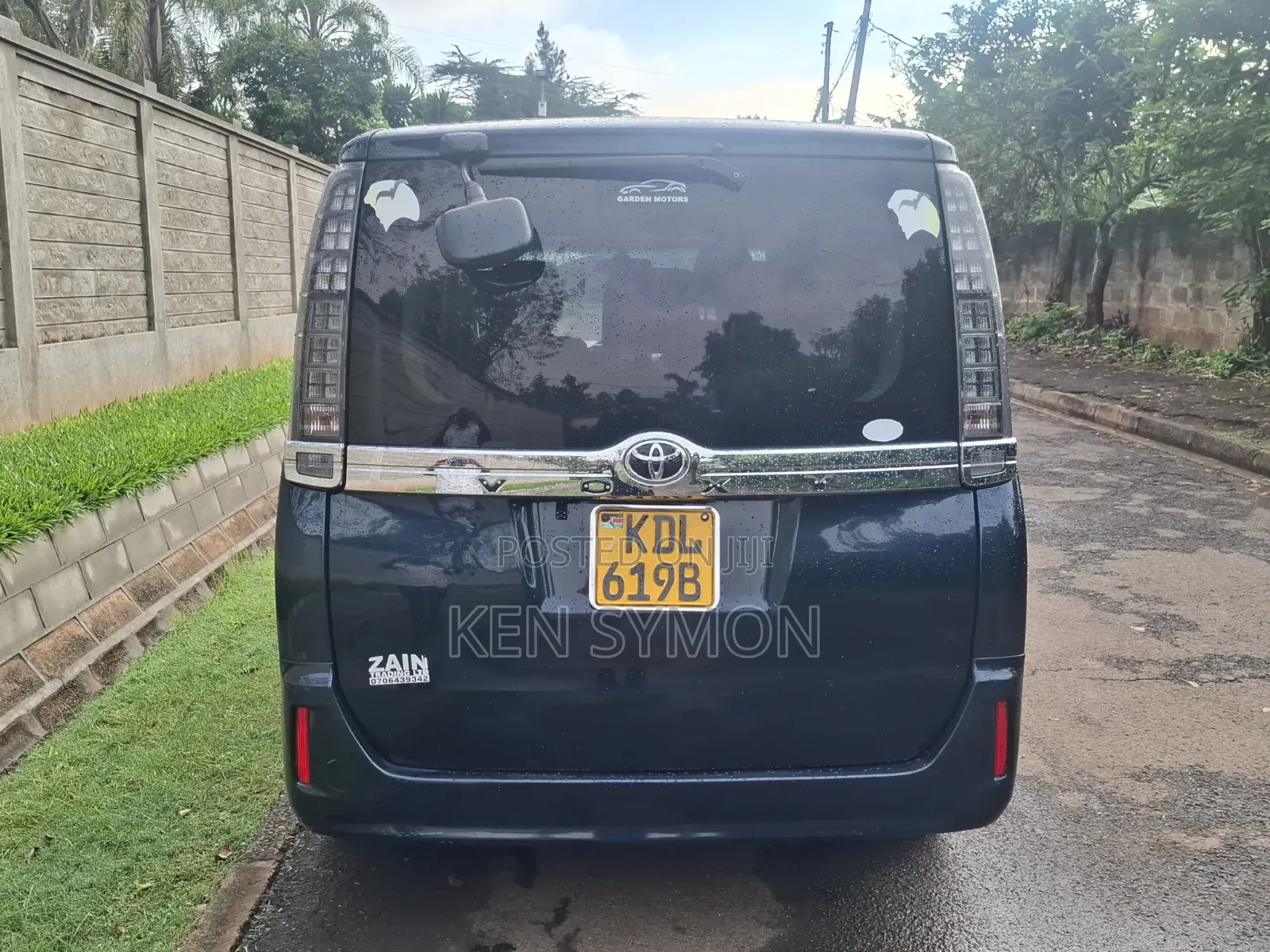 Toyota Voxy X 2WD 8-Seater 2016 Black