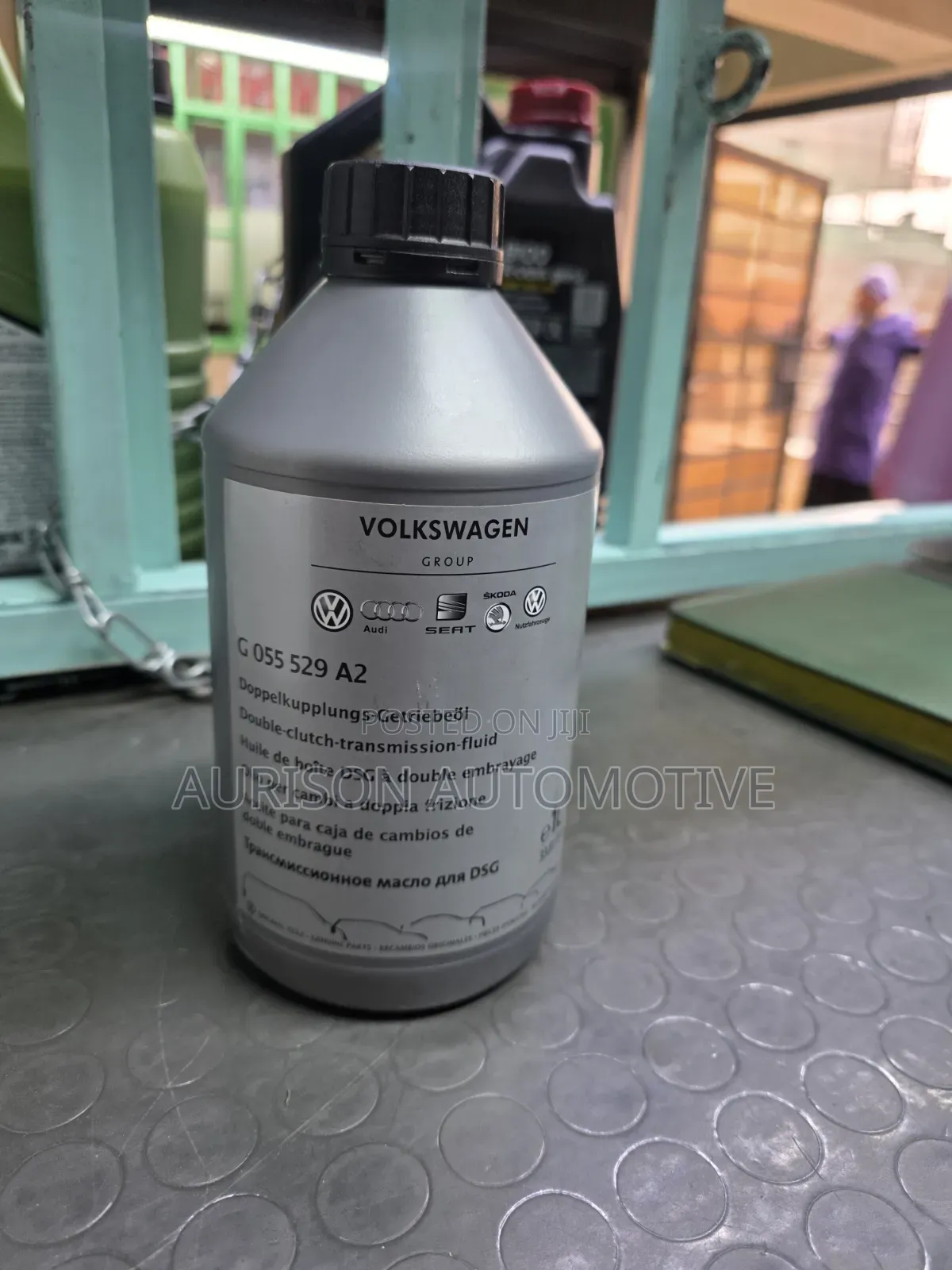 Genuine Volkswagen Group Double Clutch Transmission Fluid.