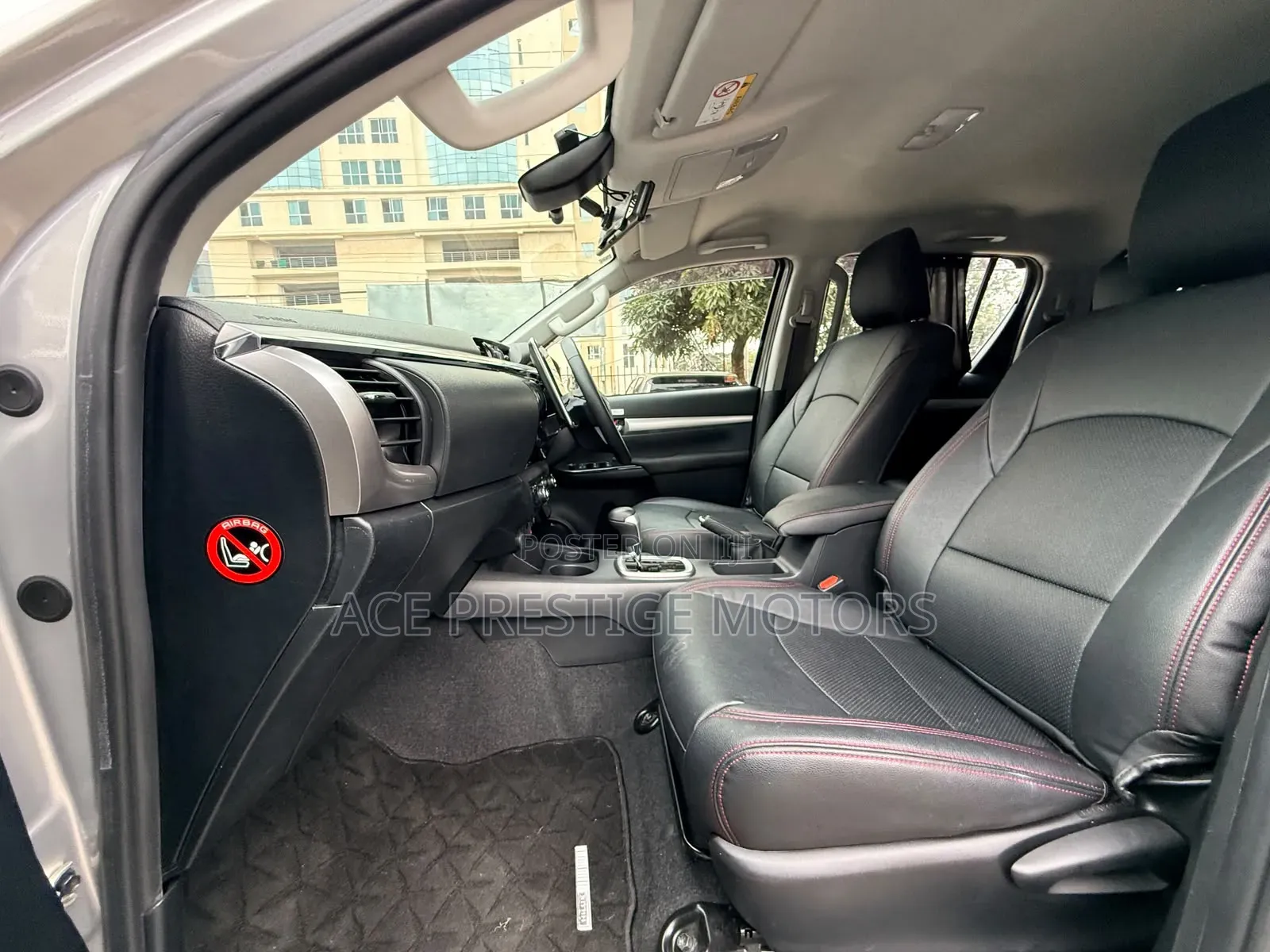 Toyota Hilux 2021 Silver