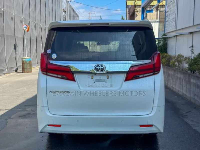 Toyota Alphard 2020 White
