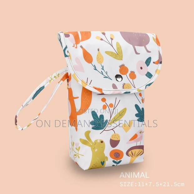 Waterproof Diaper Pouch - thumbnail 6