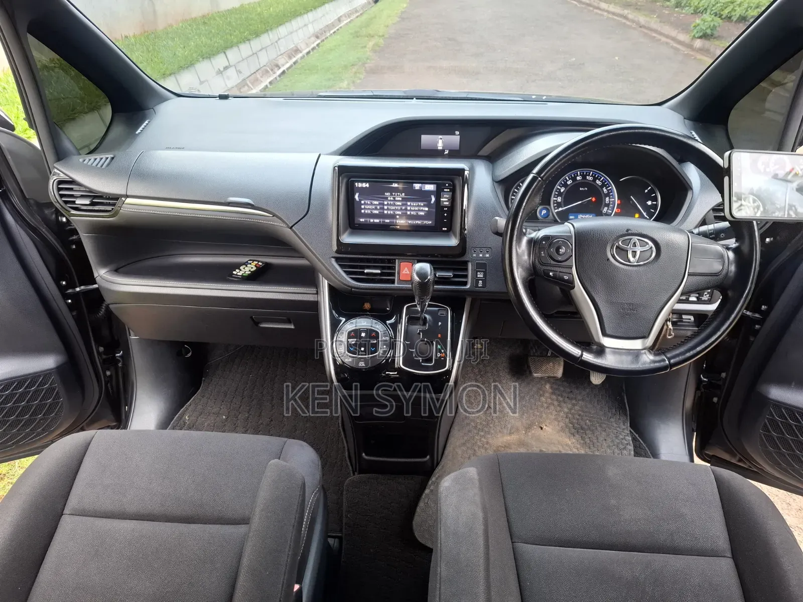 Toyota Esquire 2015 Black