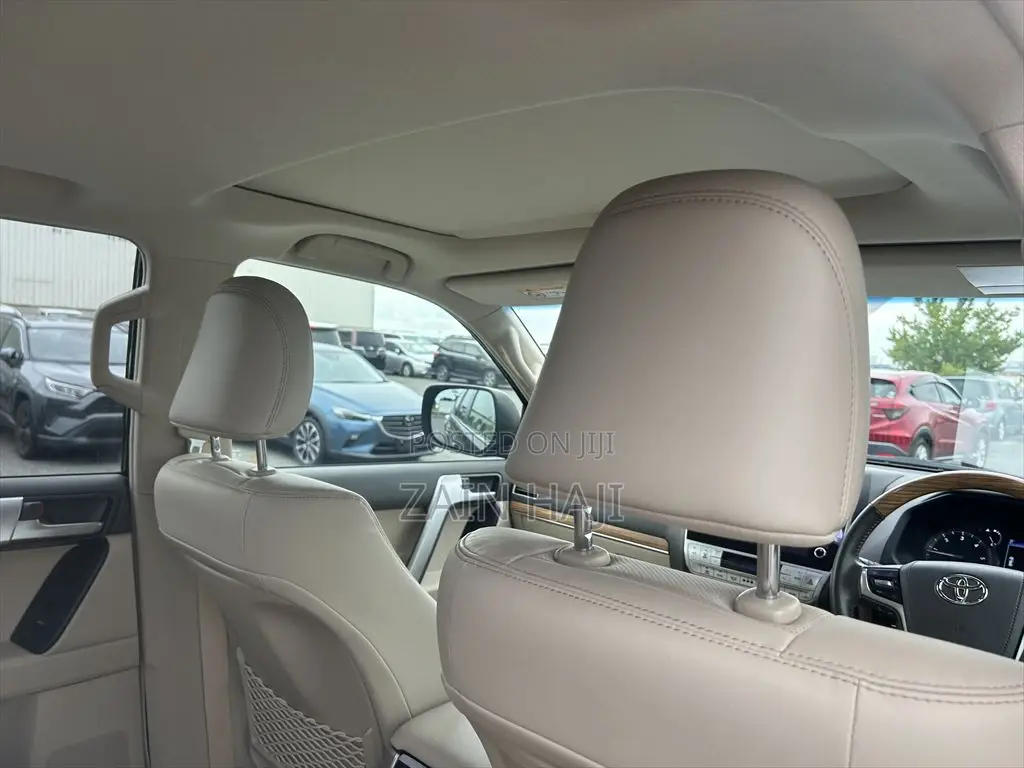 Toyota Land Cruiser Prado 2020 Black