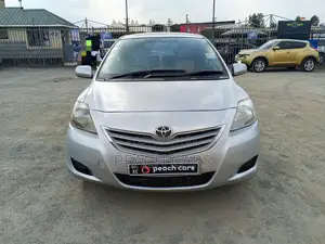 Toyota Belta 2006 Silver