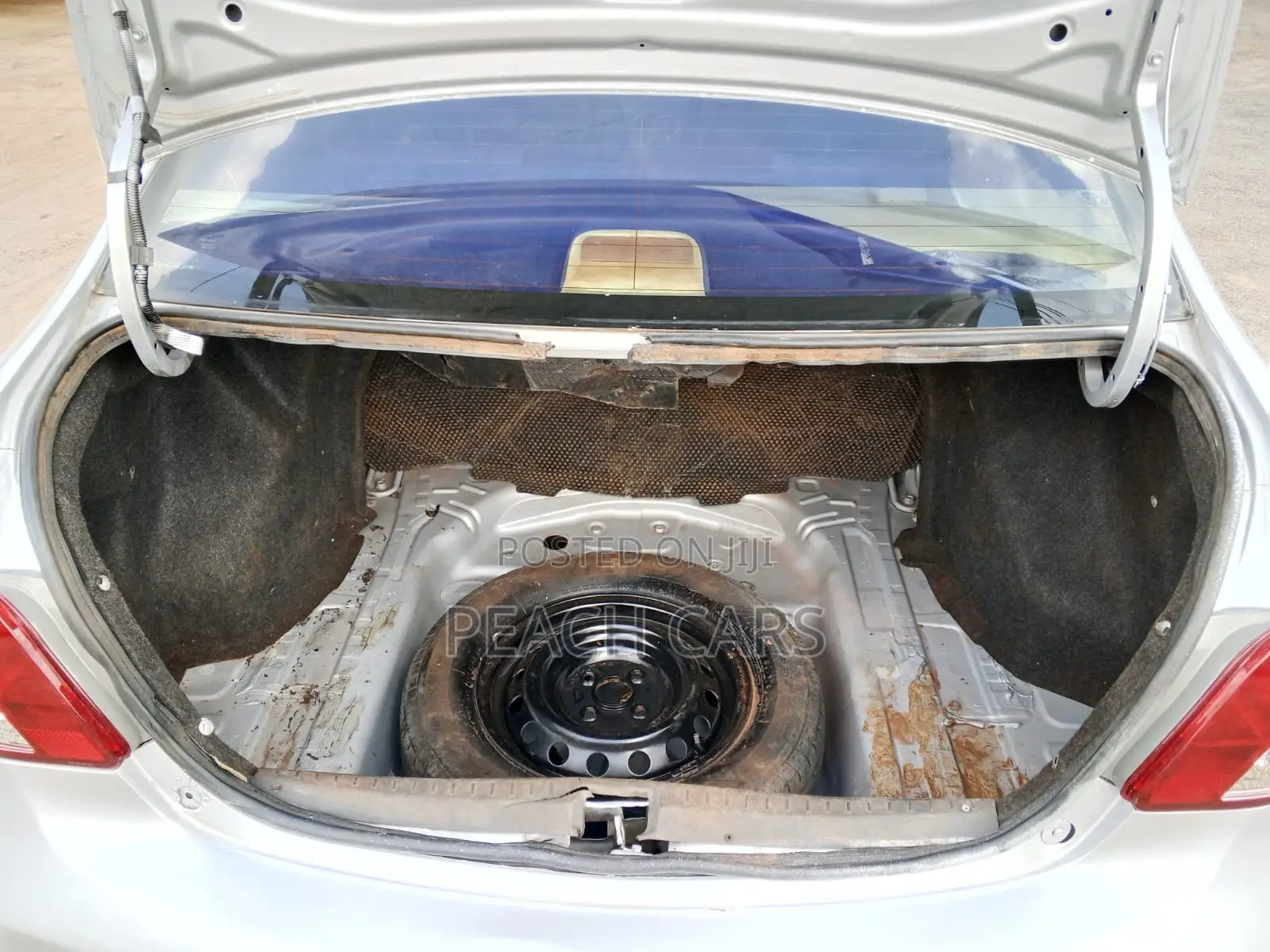 Toyota Belta 2006 Silver
