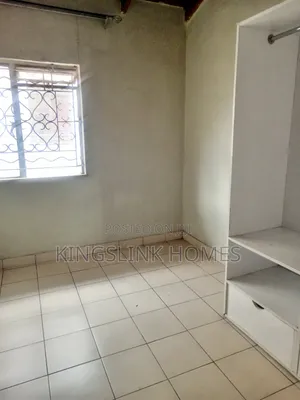 3bdrm Maisonette in Nairobi West, Madaraka for rent