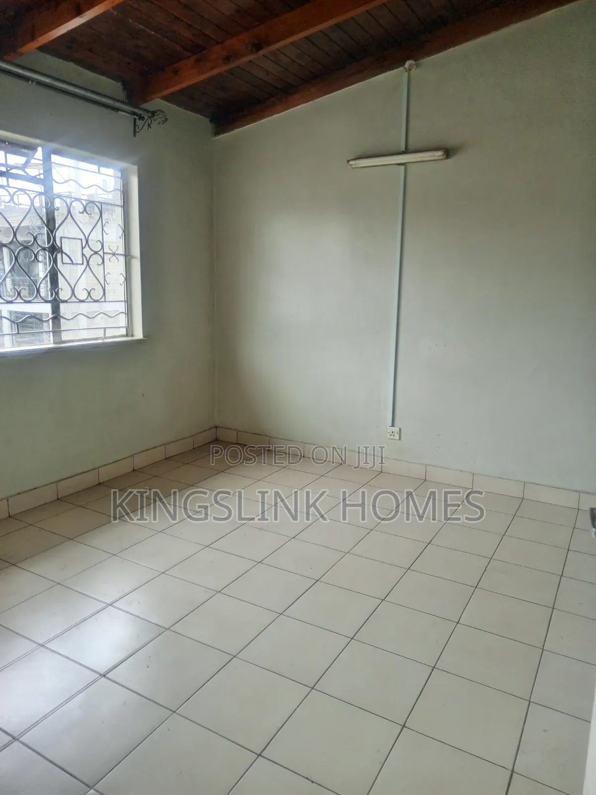 3bdrm Maisonette in Nairobi West, Madaraka for rent