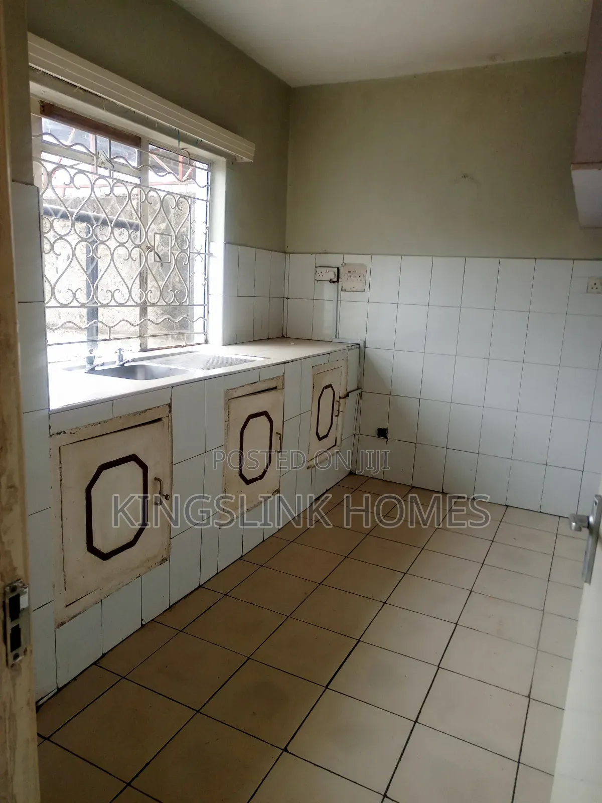 3bdrm Maisonette in Nairobi West, Madaraka for rent