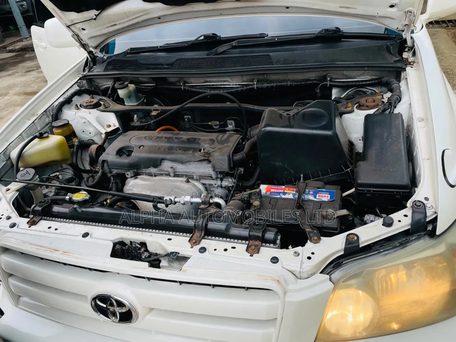 Toyota Kluger 2003 White