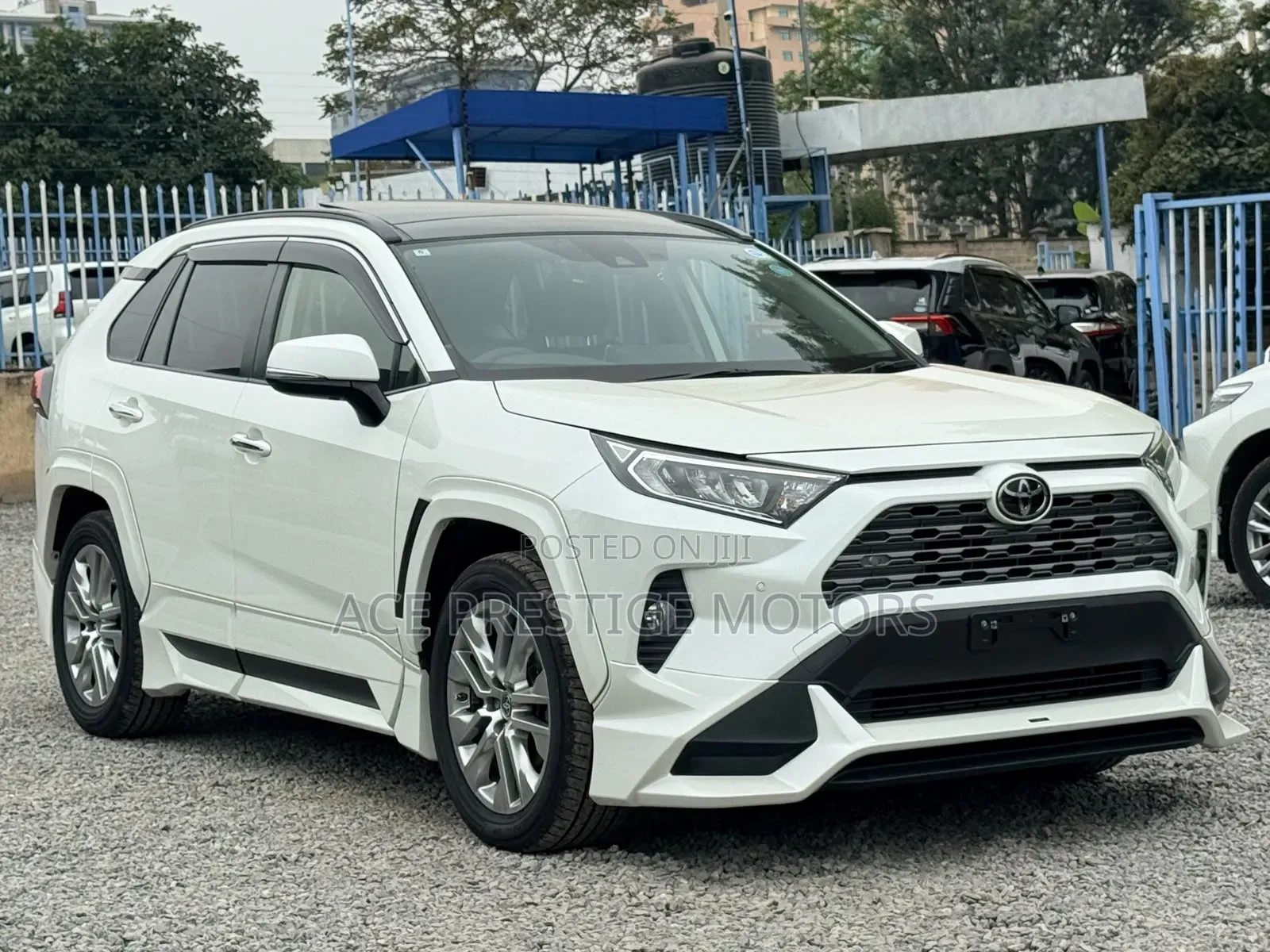 Toyota RAV4 2020 White