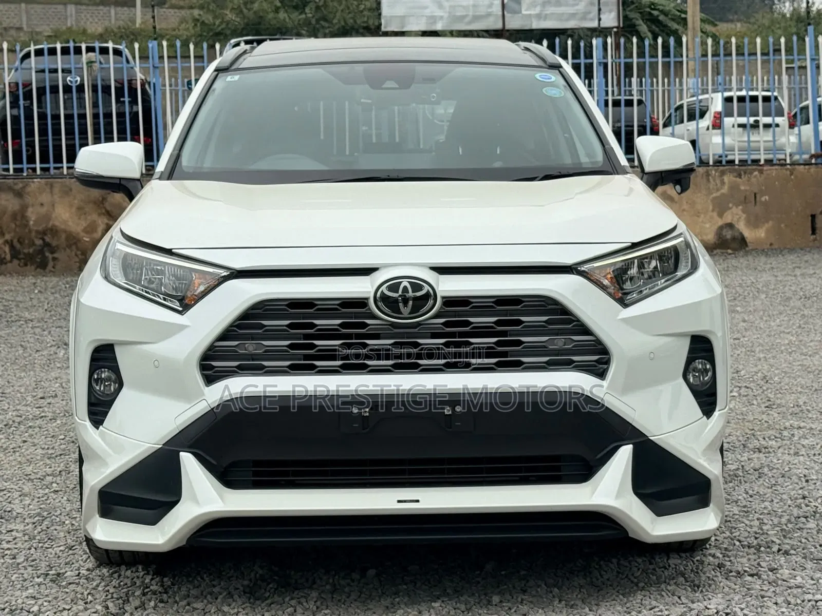 Toyota RAV4 2020 White