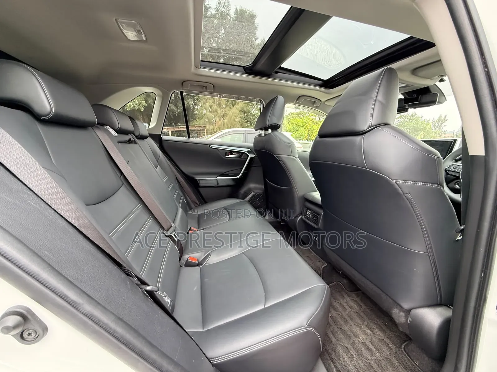 Toyota RAV4 2020 White