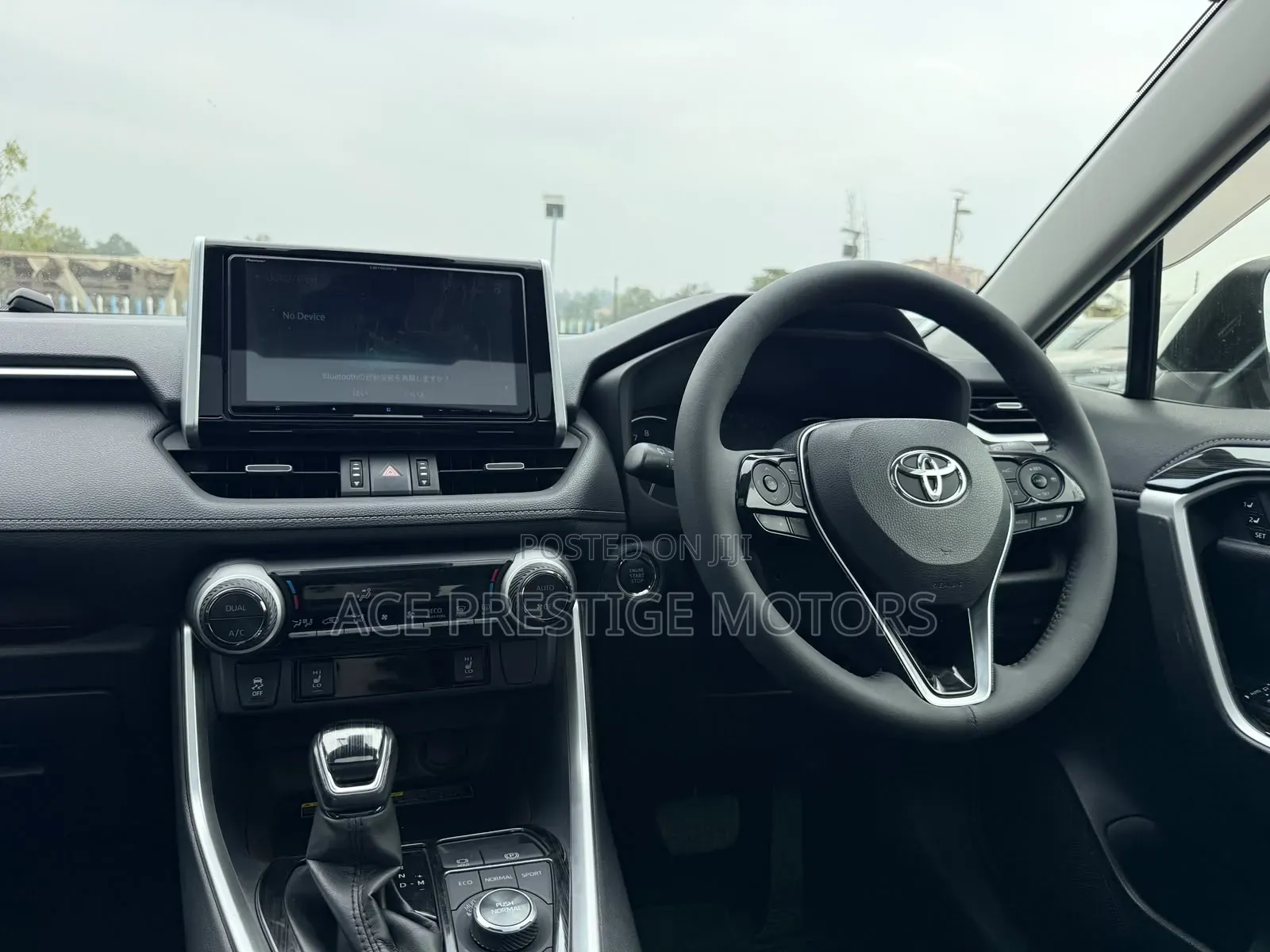 Toyota RAV4 2020 White