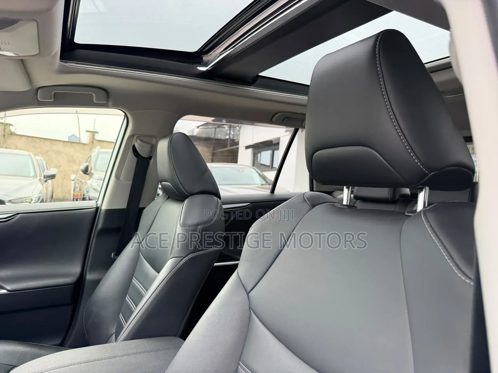 Toyota RAV4 2020 White