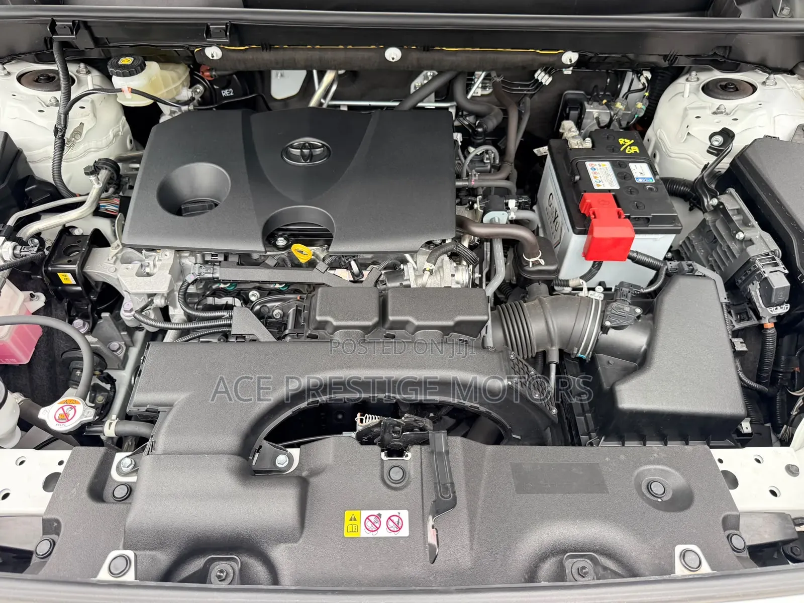 Toyota RAV4 2020 White