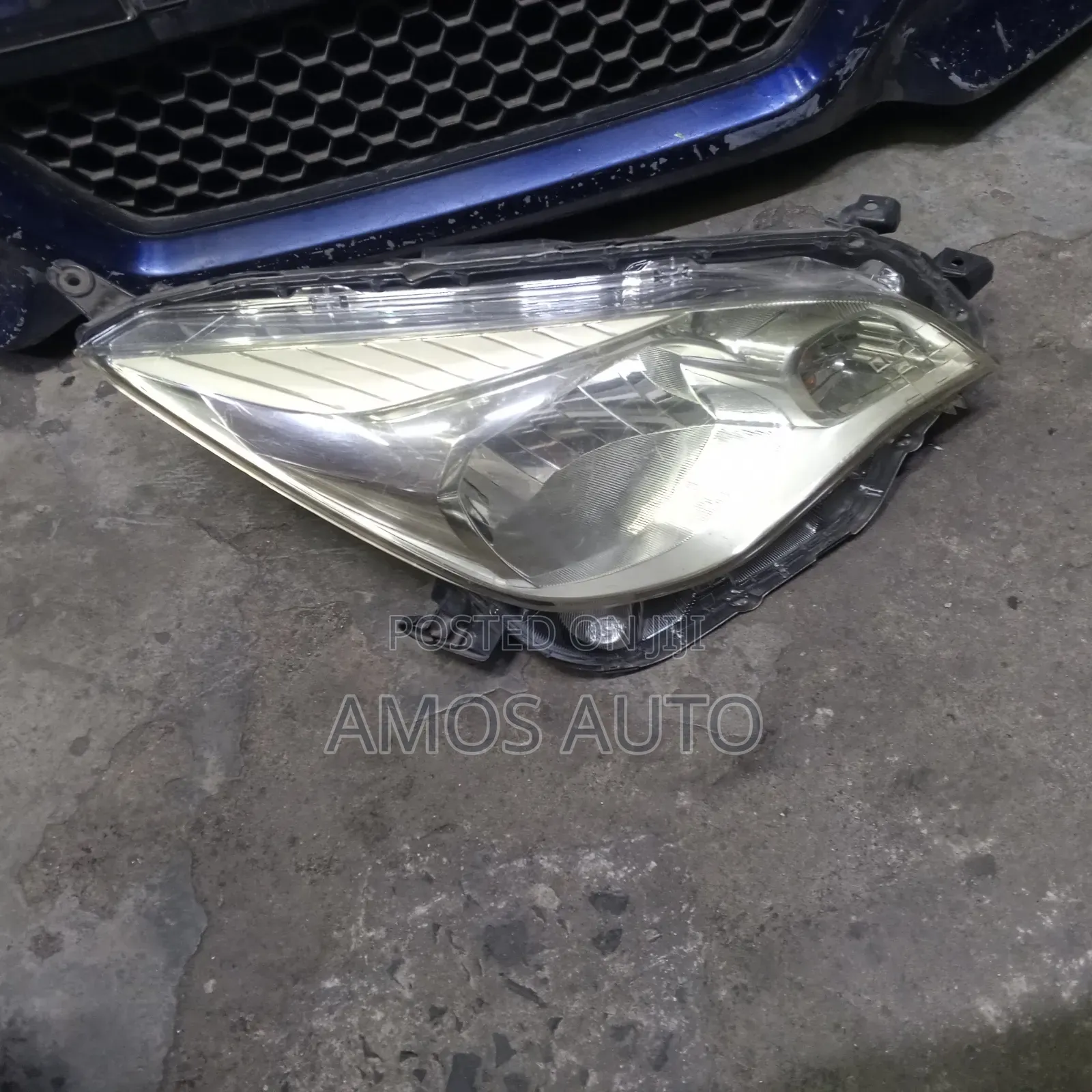 Subaru Trezia 2012 Headlight Non Xenon