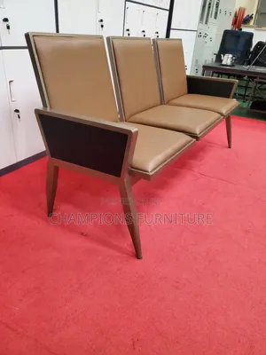 BrownExecutive Reception/Link Chair