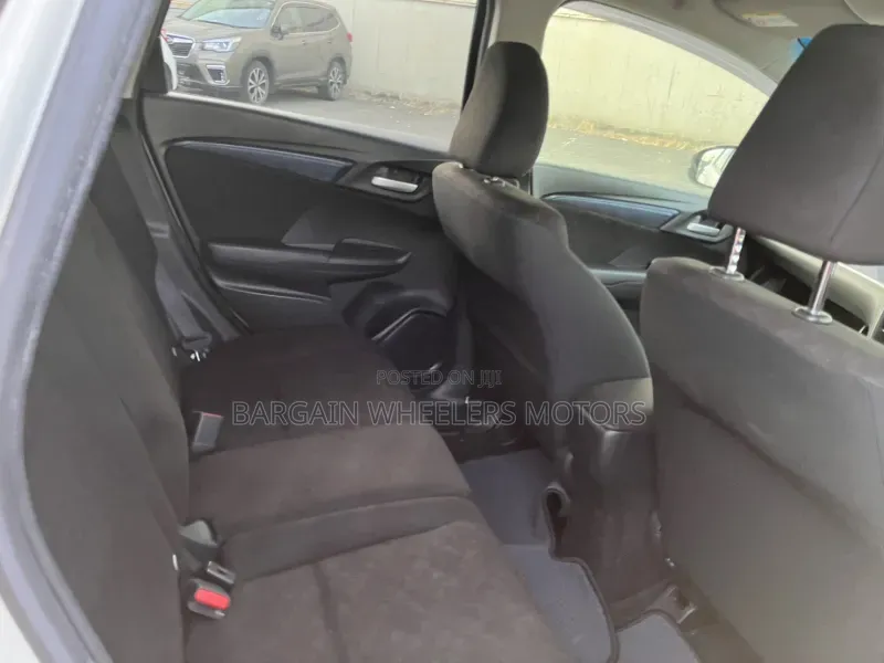 Honda Fit Shuttle 2019 White
