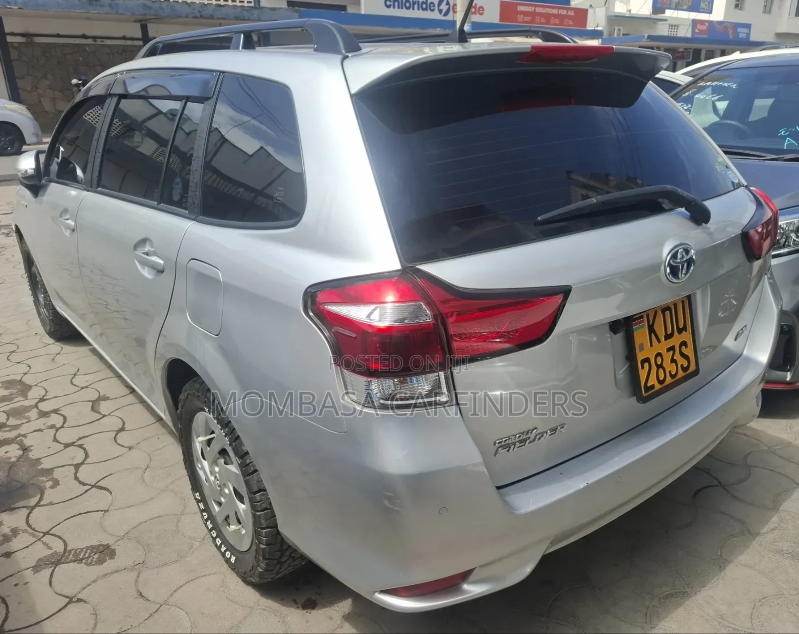 Toyota Corolla Fielder 2017 Silver
