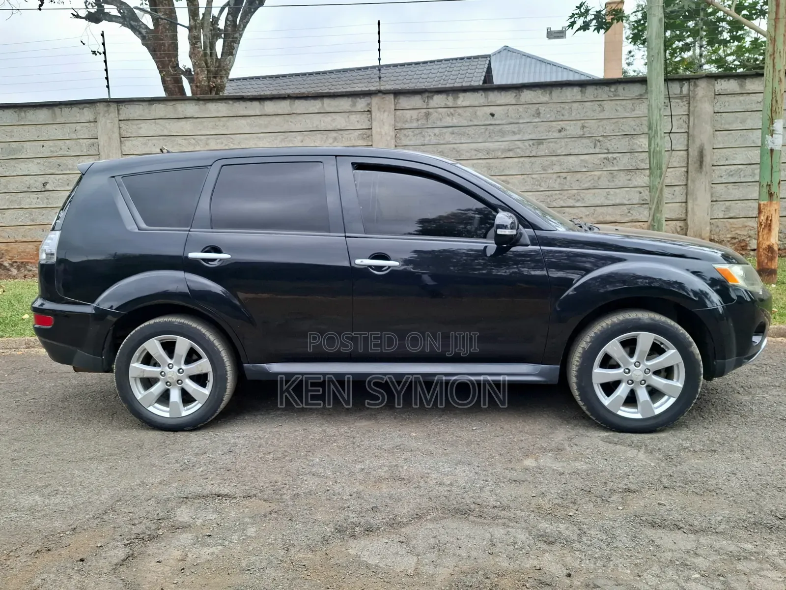 Mitsubishi Outlander 2010 Black