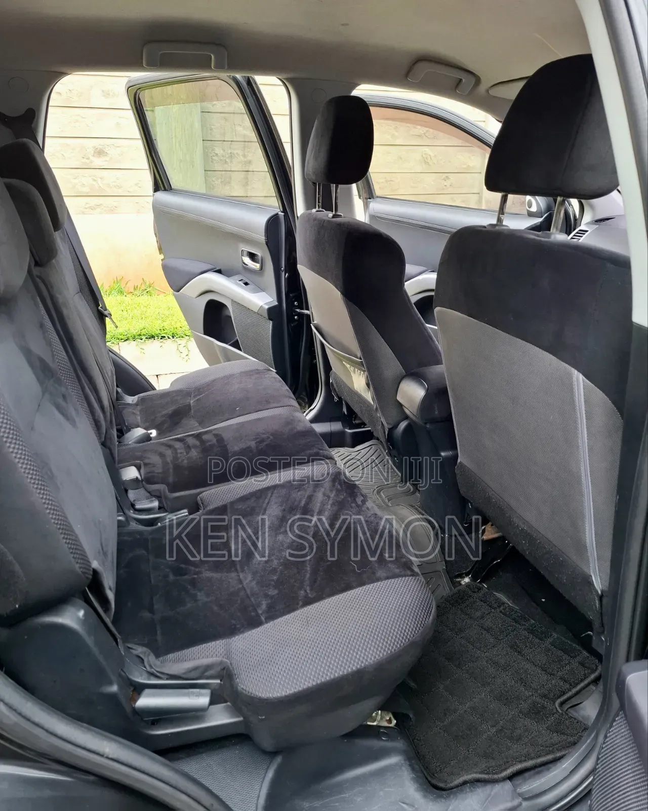 Mitsubishi Outlander 2010 Black