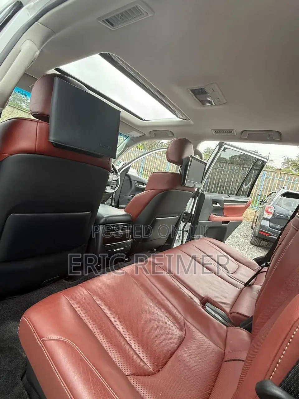 Lexus LX 570 AWD 2017 Silver