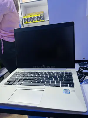 Laptop HP EliteBook 830 G6 8GB Intel Core i7 SSD 256GB