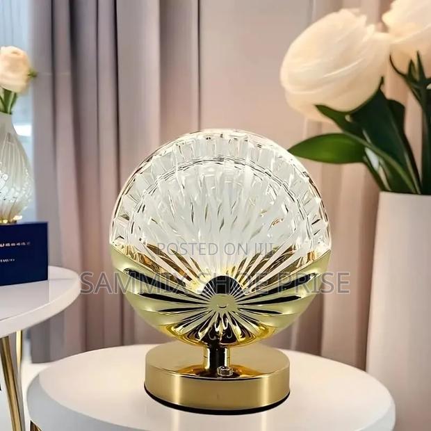 Table Lamp Shell Shaped - thumbnail 2