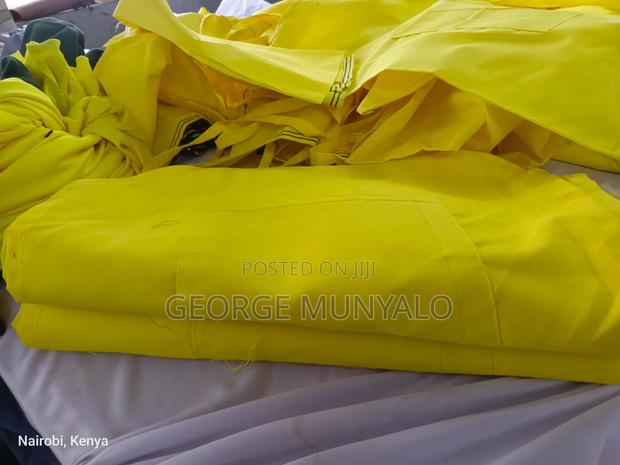 Plain Yellow Aprons - thumbnail 3