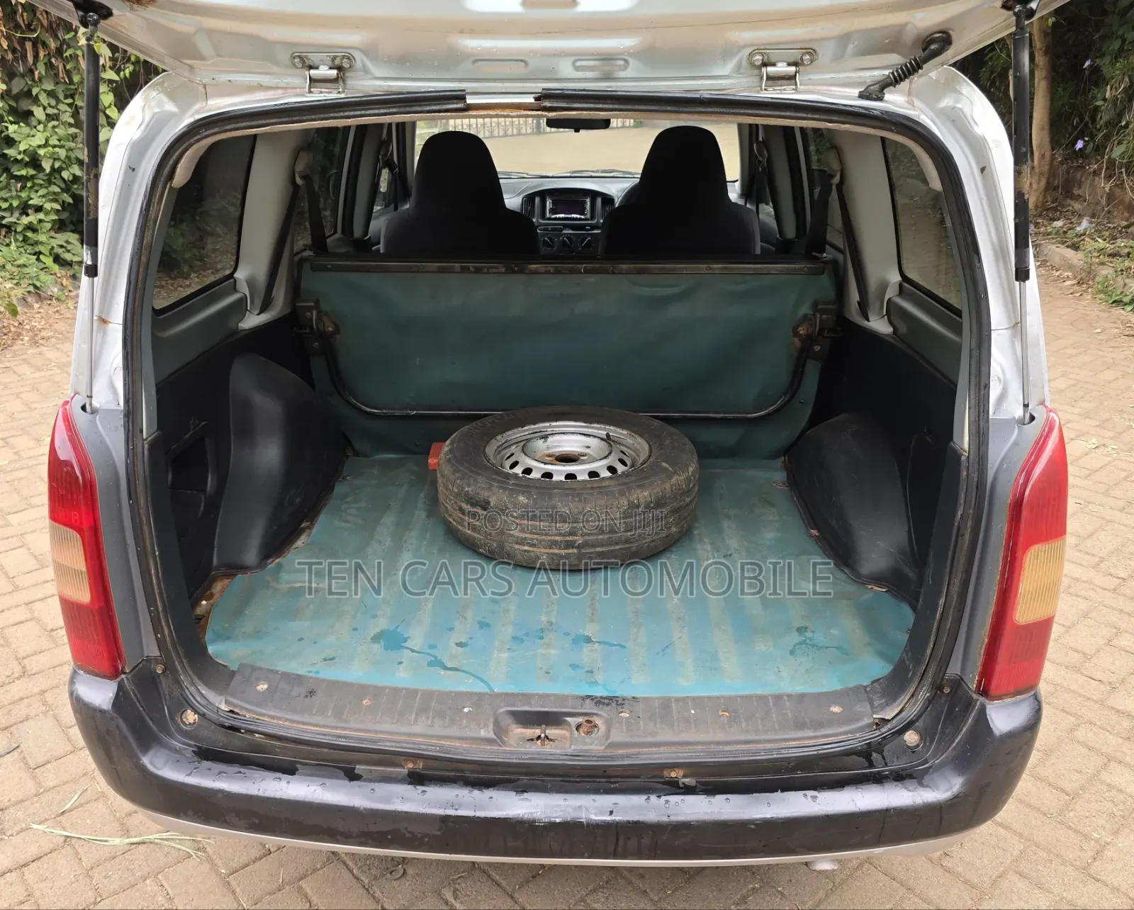 Toyota Probox 2002 Silver