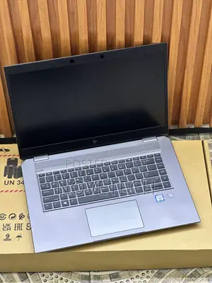 Laptop HP ZBook Studio G5 64GB Intel Core i9 SSD 512GB