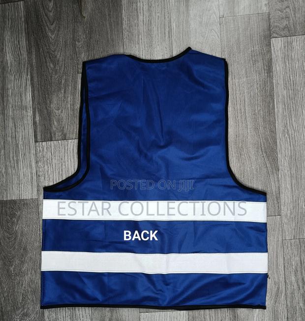 Professional Reflective Zip Vest - thumbnail 2
