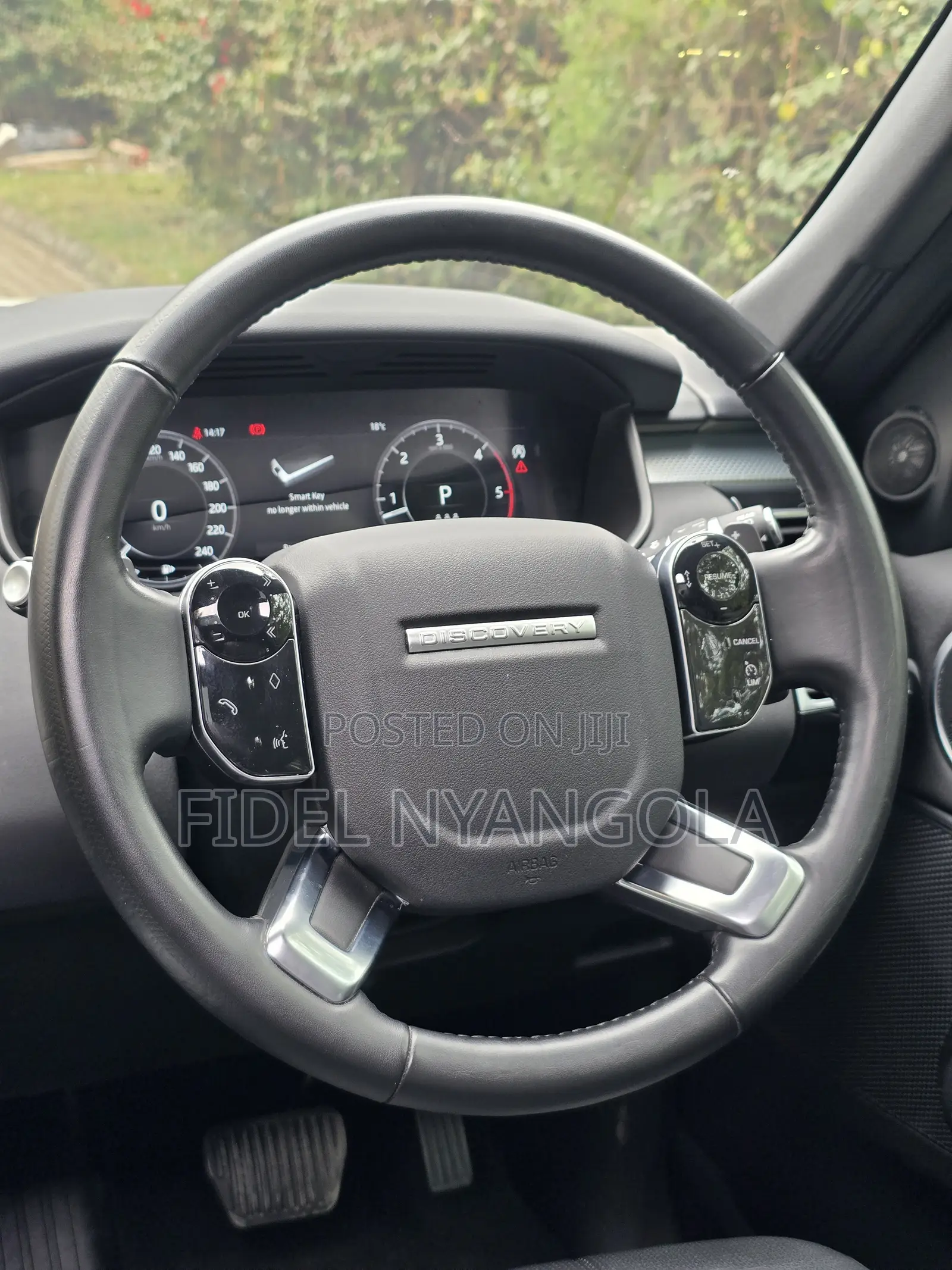 Land Rover Discovery 2019 White