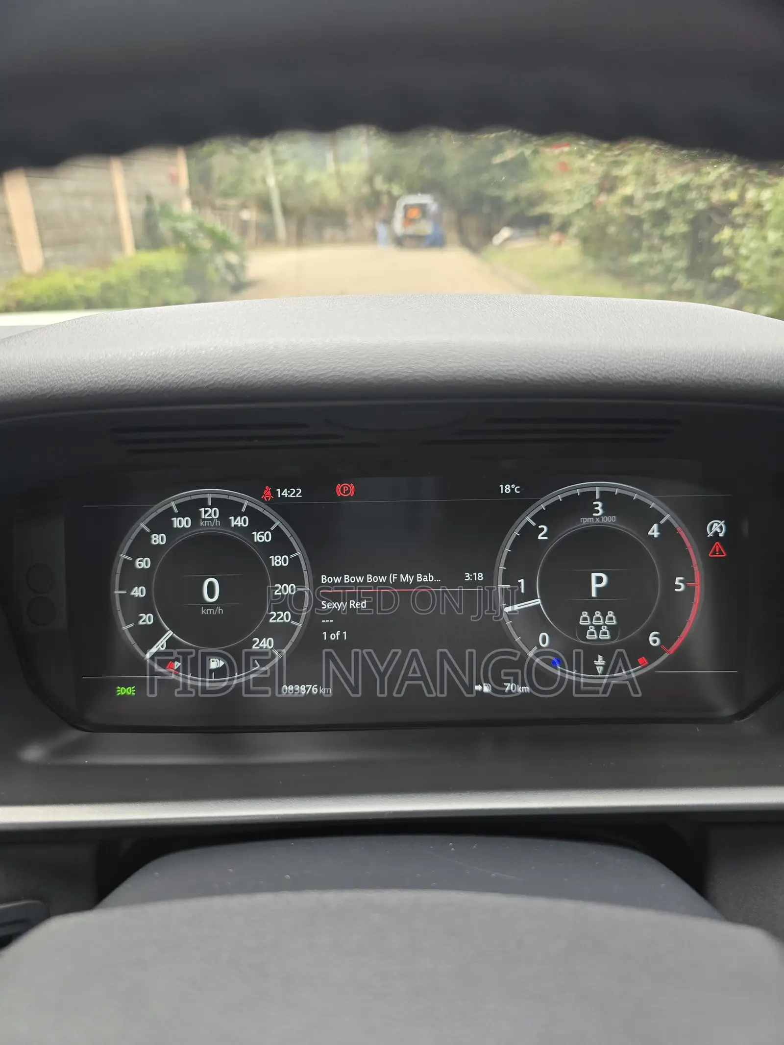Land Rover Discovery 2019 White