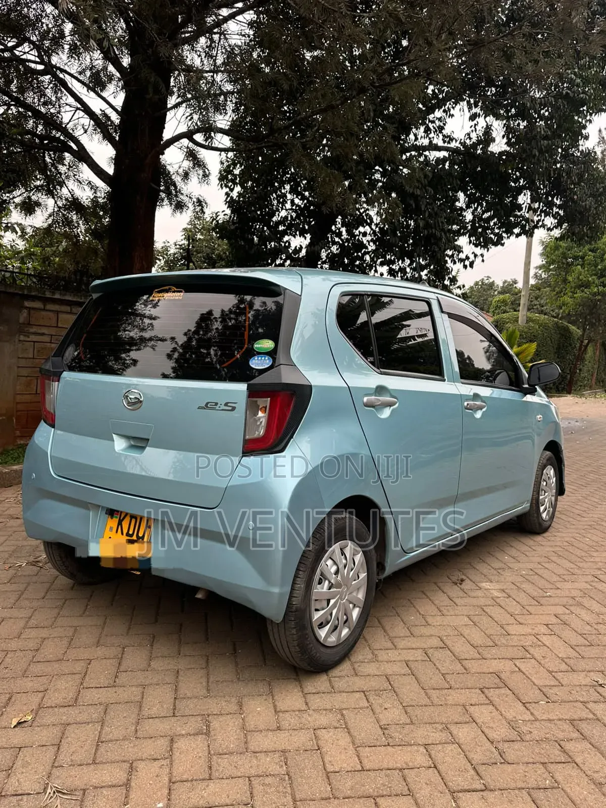 Daihatsu Mira 2018 Blue