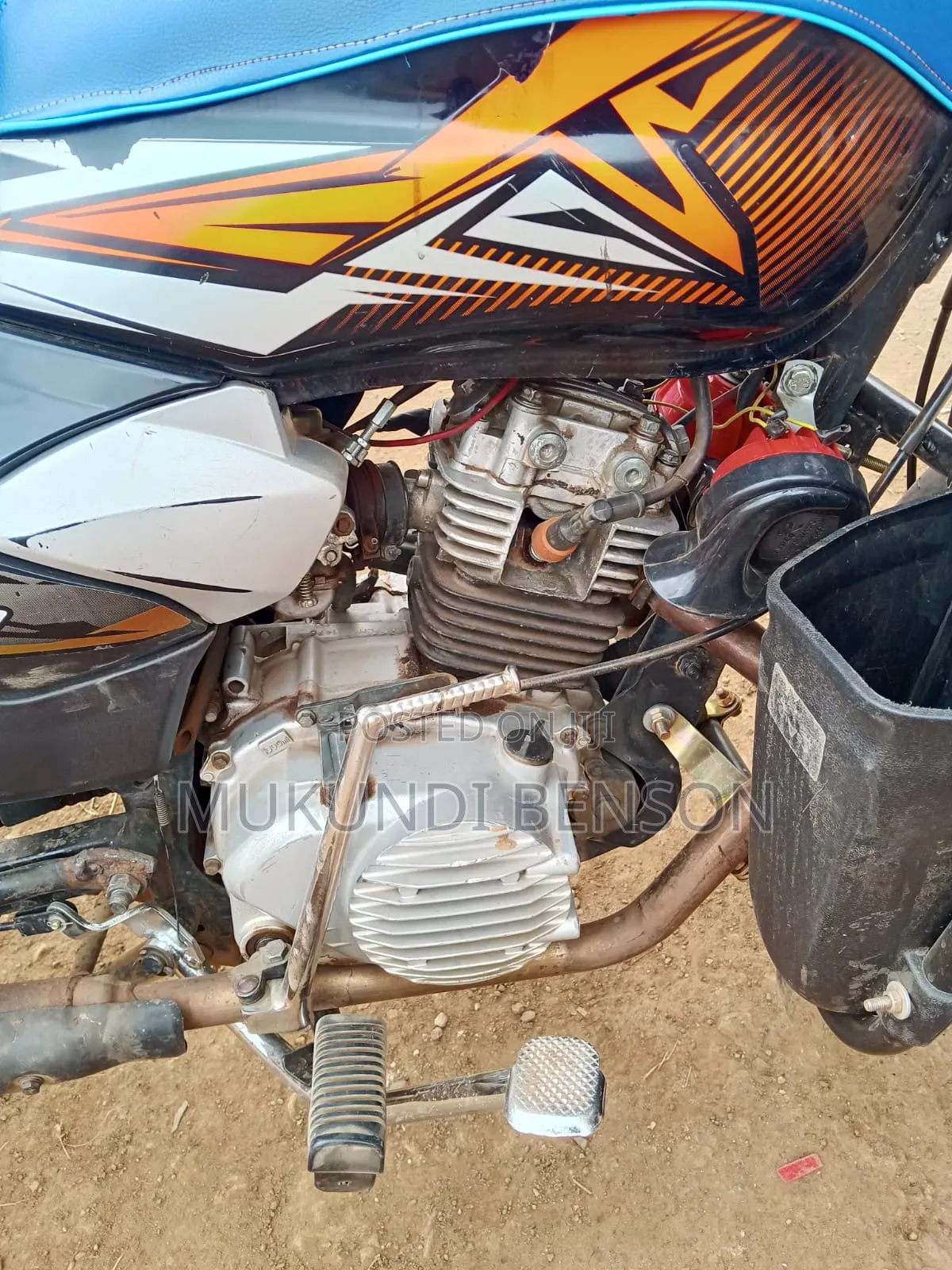 TVS HLX Plus ES 2020 Black
