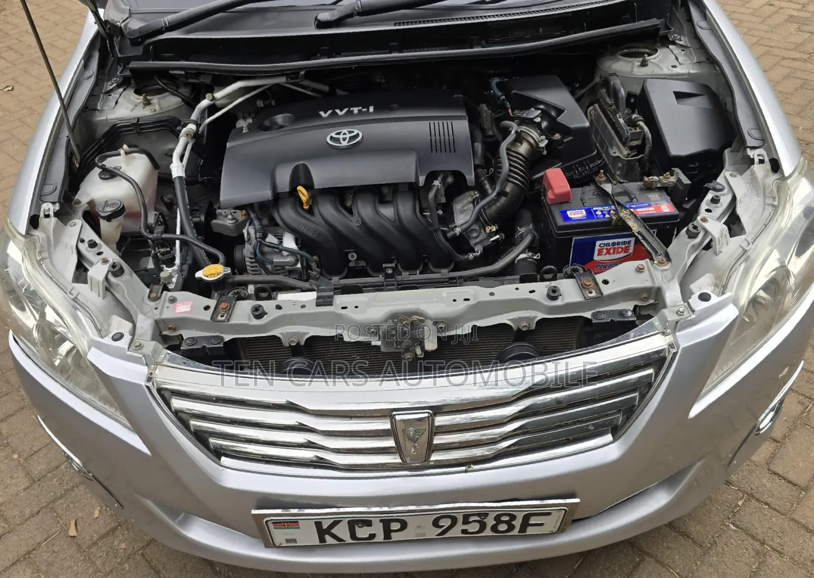 Toyota Premio 2011 Silver