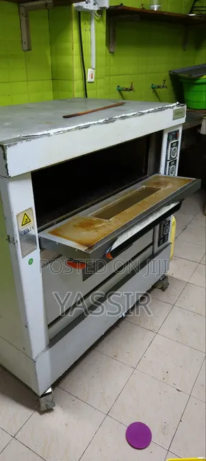 Perforni 2 Deck 4 Tray Commercial Oven