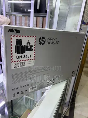 New Laptop HP 15-fd1020ns 8GB Intel Core i5 SSD 512GB