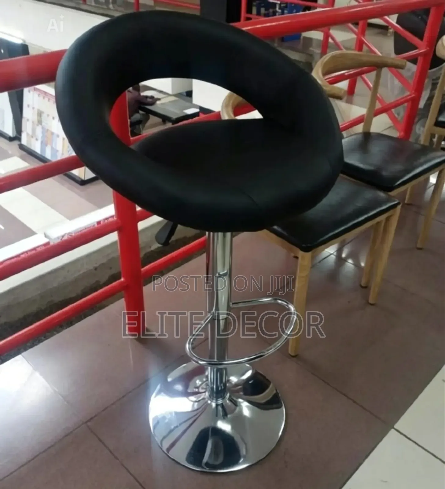 Modern Adjustable Black Faux Leather Bar Stool – Hydraulic Lift 360°