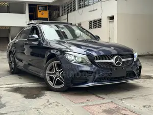Mercedes-Benz C200 2019 Blue
