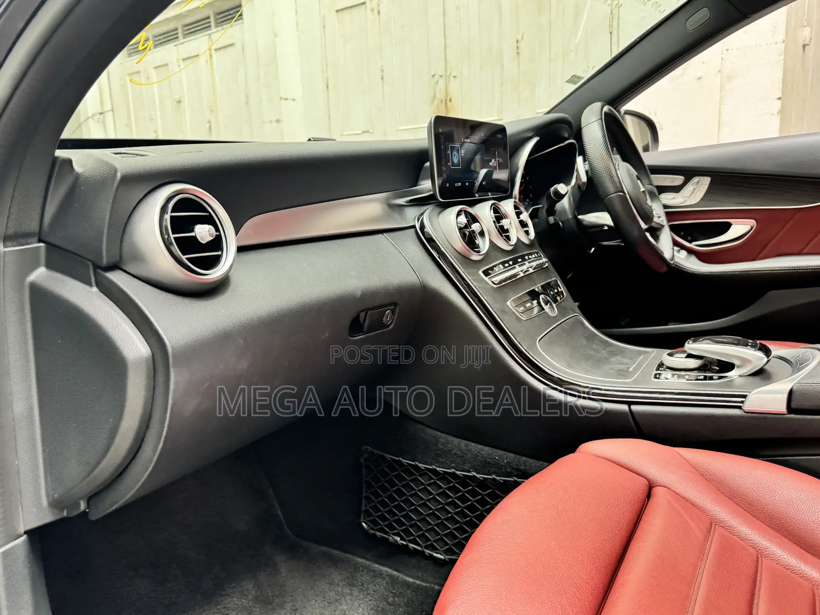 Mercedes-Benz C200 2019 Blue