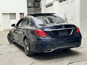 Mercedes-Benz C200 2019 Blue